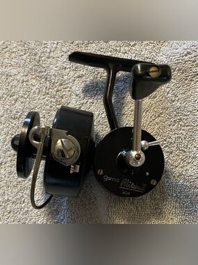 MITCHELL 304 Black Spinning Reel